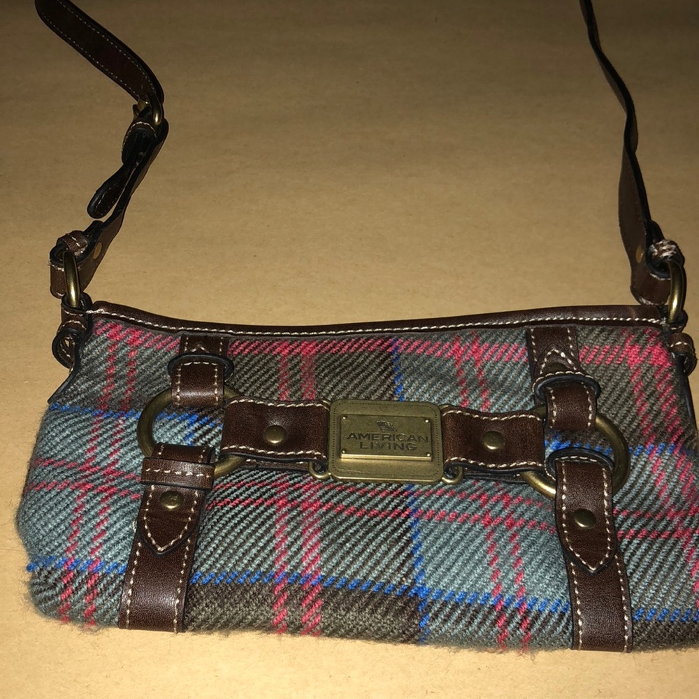 Plaid American living bag